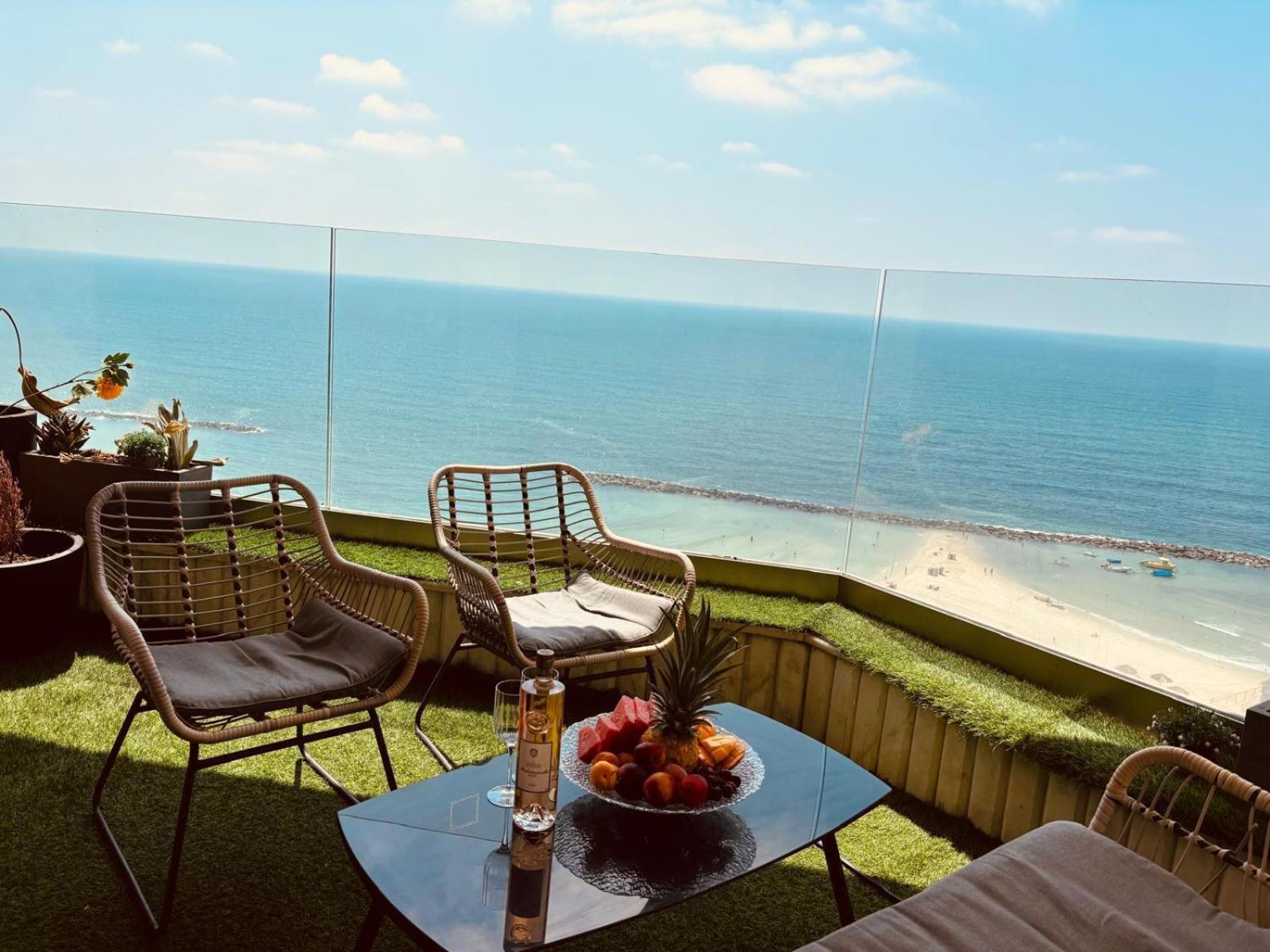 Sea-Front Apartment Νετάνια Εξωτερικό φωτογραφία
